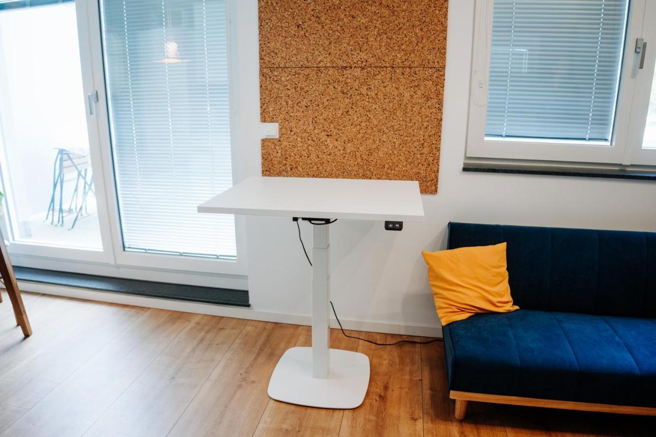 Design Home Office & Central Hideaway - Eah, Zeiss, Schott In 5 Min เยนา ภายนอก รูปภาพ